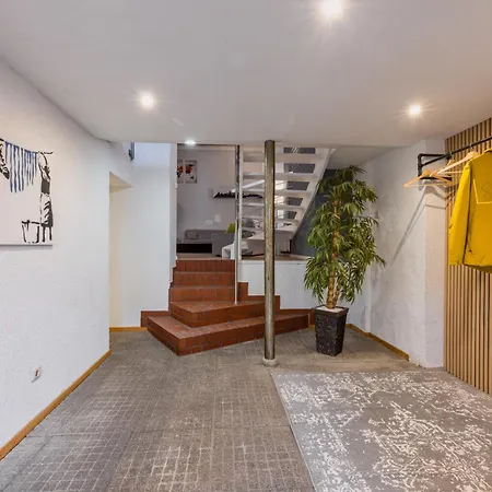 Grosszuegige 140qm Zentral Von Magdeburgo