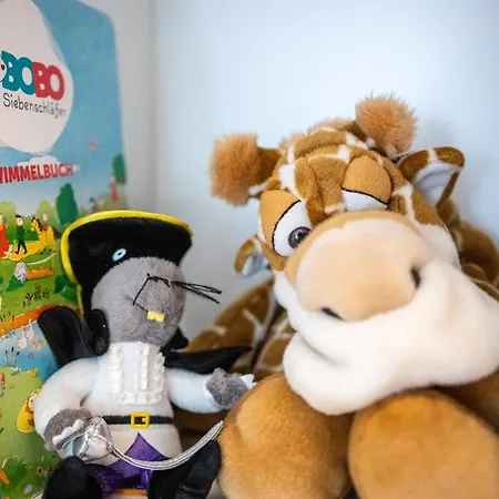 Appartement Grosszuegige 140qm Zentral Von Magdebourg