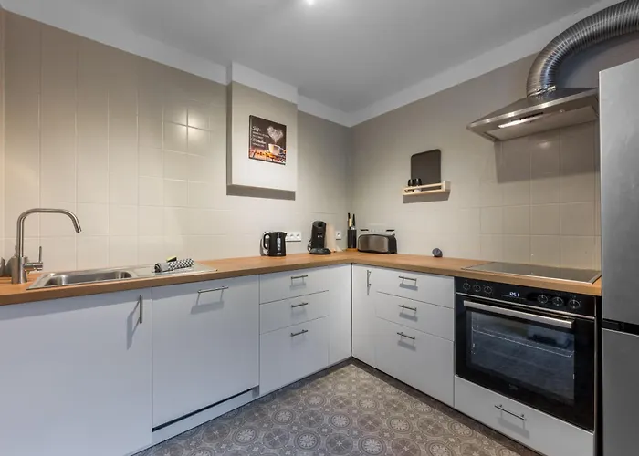 Grosszuegige 140qm Zentral Von Magdeburgo