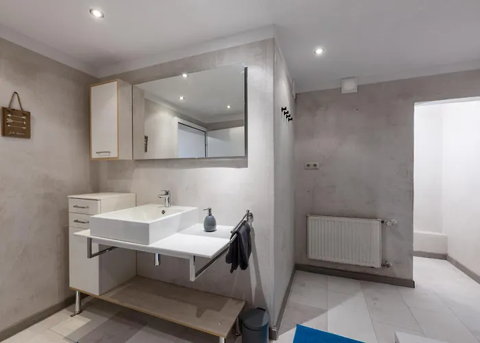 Apartamento Grosszuegige 140qm Zentral Von *